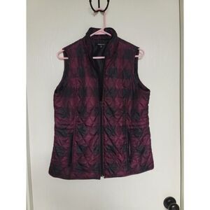 ~ womens red and black plaid full zip relativity vest size medium